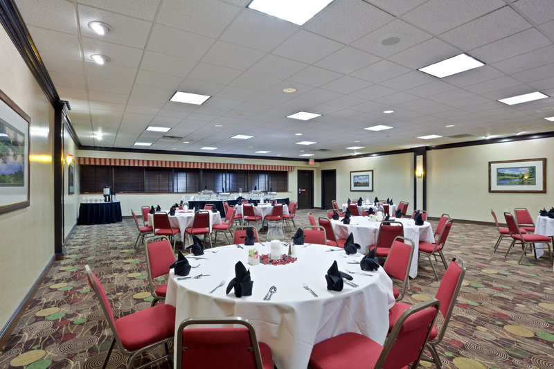 Holiday Inn OLATHE MEDICAL CENTER - Olathe, KS