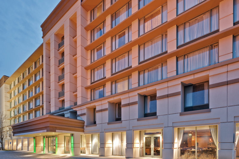 Holiday Inn CHICAGO OAKBROOK - Villa Park, IL