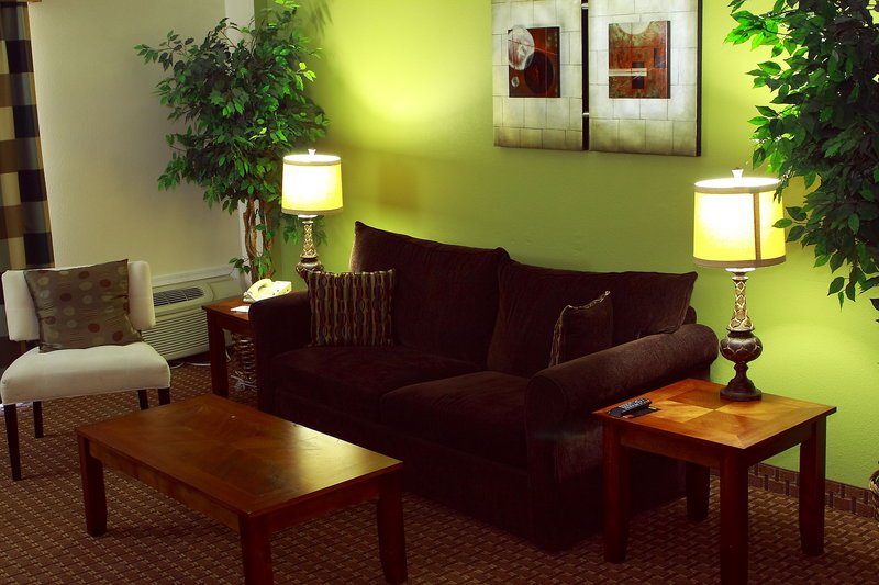 Holiday Inn - Saddle Brook, NJ