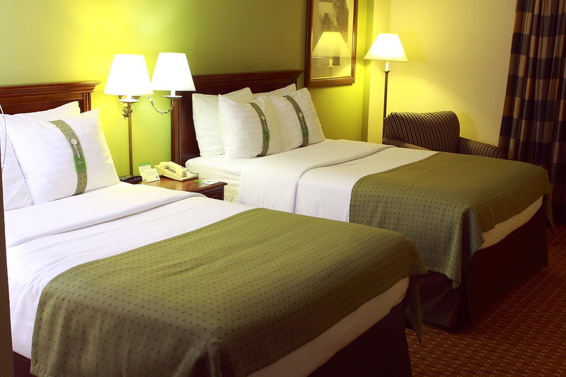 Holiday Inn - Saddle Brook, NJ