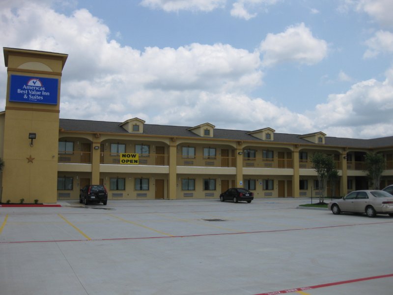 Americas Best Value Inn & Suites Tomball - Tomball, TX