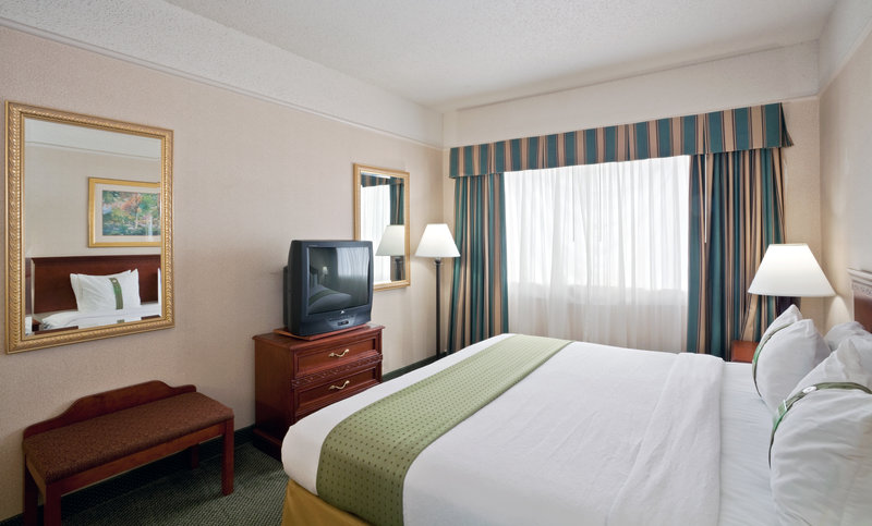 Holiday Inn Hotel & Suites OVERLAND PARK-WEST - Overland Park, KS