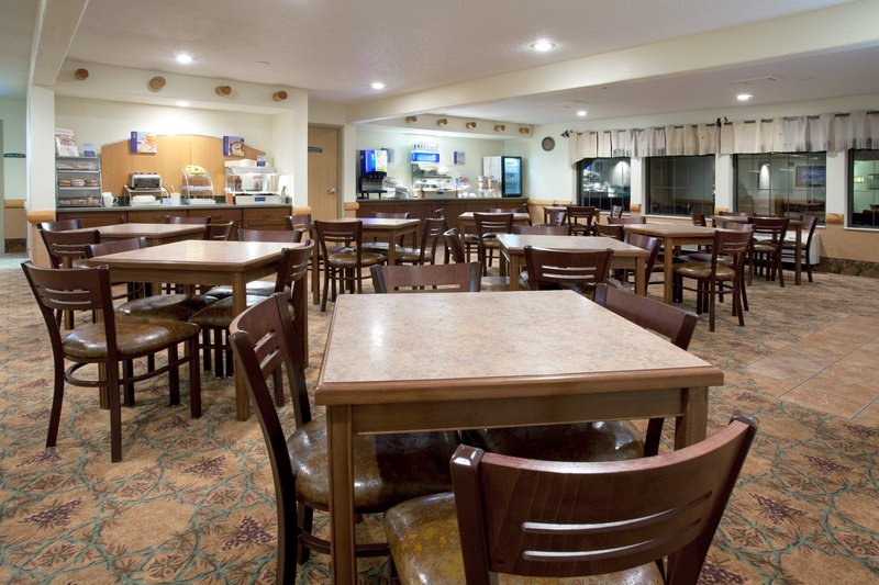 Holiday Inn Express OGALLALA - Ogallala, NE