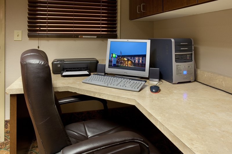 Holiday Inn Express OGALLALA - Ogallala, NE