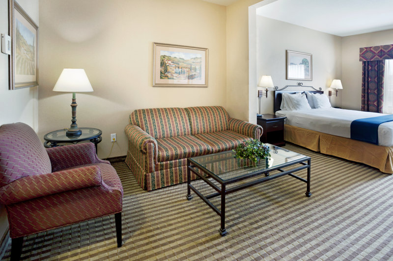 Holiday Inn Express & Suites MARINA - STATE BEACH AREA - Marina, CA