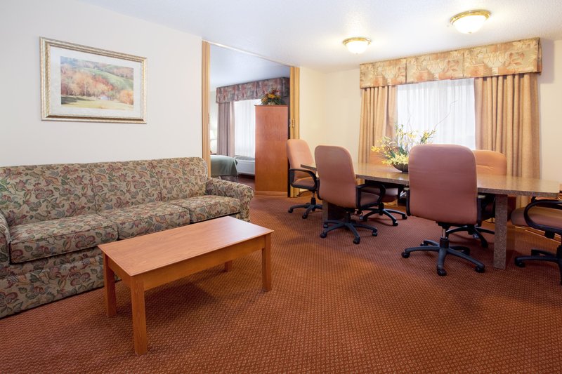 Holiday Inn Express - Alliance, NE