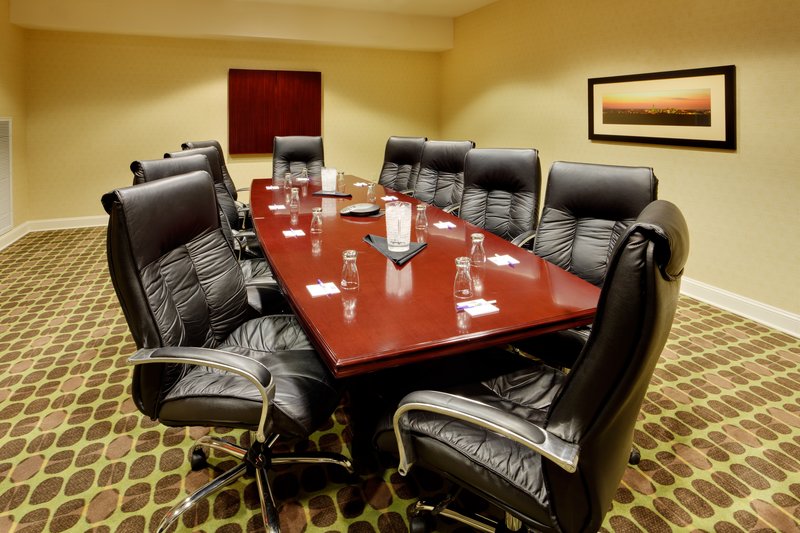 Holiday Inn Express & Suites LATHAM - Albany, NY