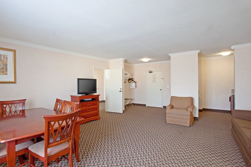 Holiday Inn Express SAN DIEGO-LA MESA (SDSU AREA) - Guatay, CA