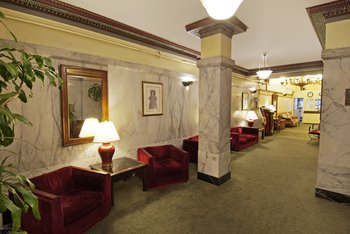 Aida Plaza Hotel - Lobby