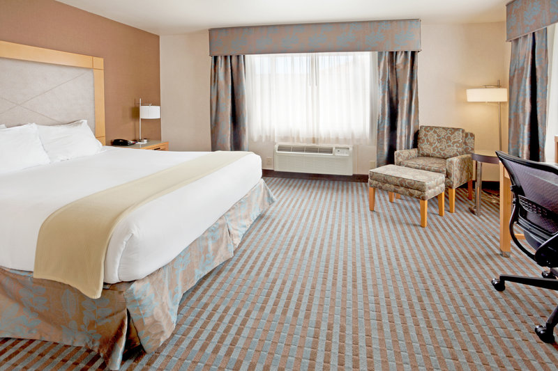 Holiday Inn Express-Monterey - Monterey, CA