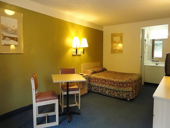 Americas Best Value Inn - Gastonia, NC