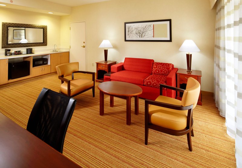 Courtyard By Marriott - Newark, OH