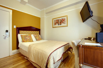 Americas Best Value Inn-Union Square - Room