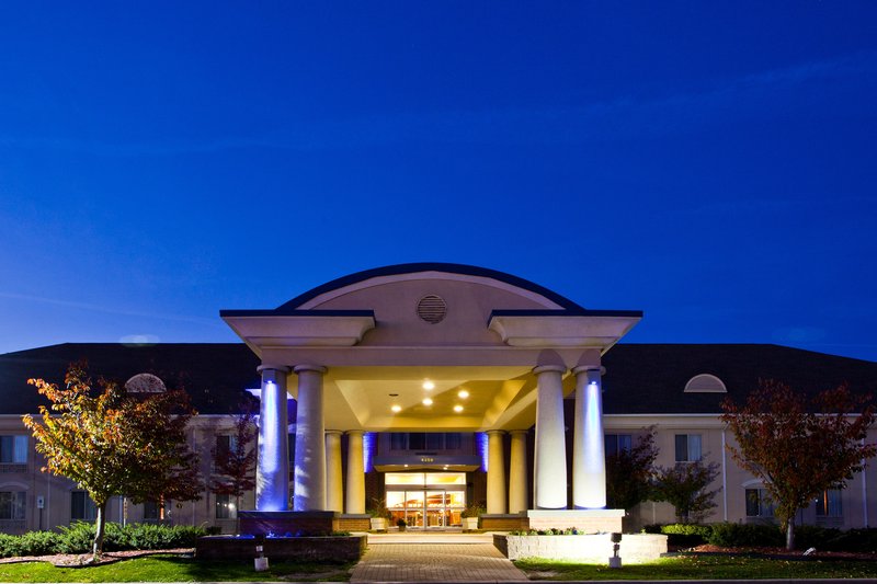Holiday Inn Express & Suites WATERFORD - Waterford, MI