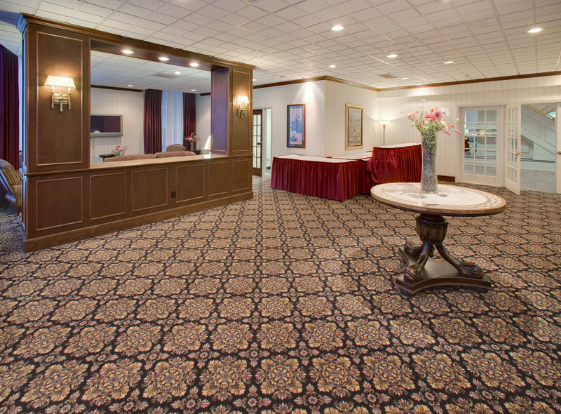 Holiday Inn Rock Island-Quad Cities - Rock Island, IL