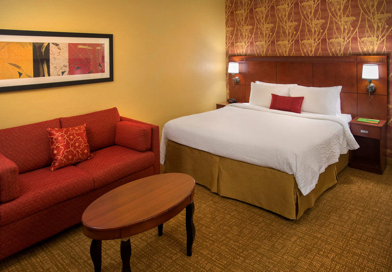 Courtyard By Marriott Poughkeepsie - Poughkeepsie, NY