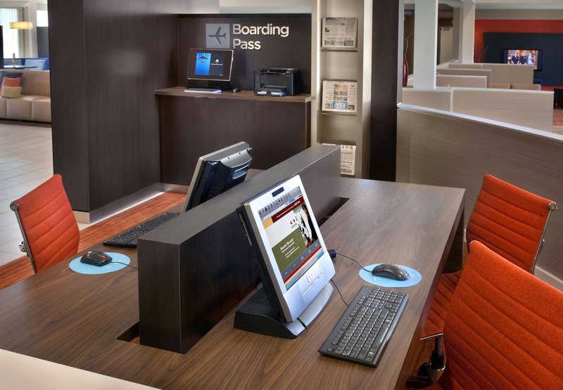 Courtyard By Marriott Poughkeepsie - Poughkeepsie, NY