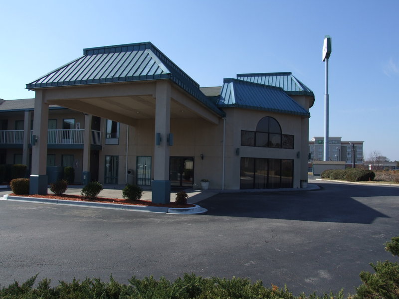 Howard Johnson Inn Santee - Santee, SC