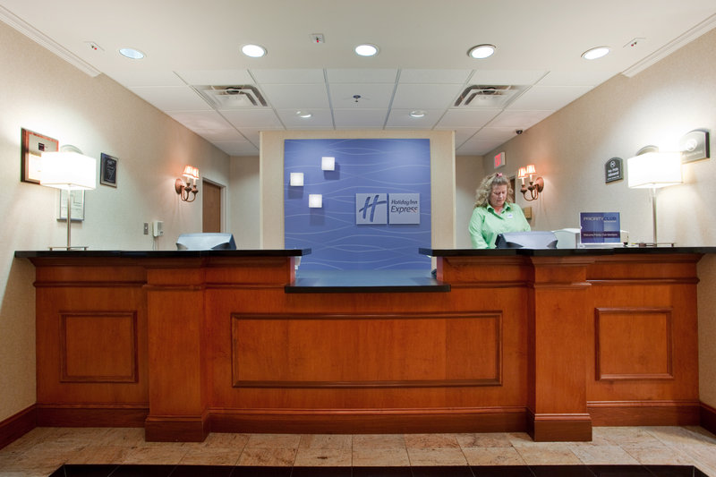 Holiday Inn Express & Suites WALTERBORO I-95 - Walterboro, SC