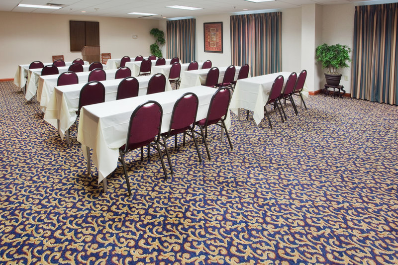 Holiday Inn Express & Suites WALTERBORO I-95 - Walterboro, SC