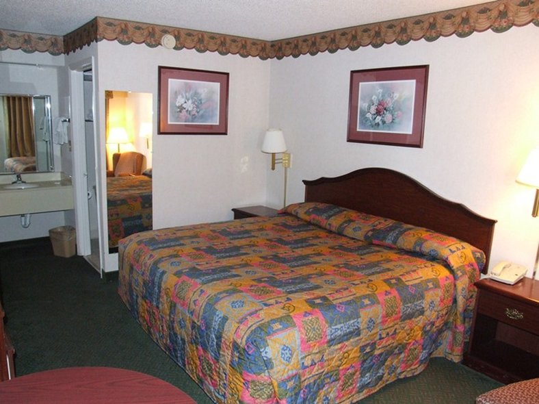 Howard Johnson Inn Santee - Santee, SC