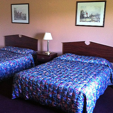 Columbus Junction Motel - Columbus Junction, IA