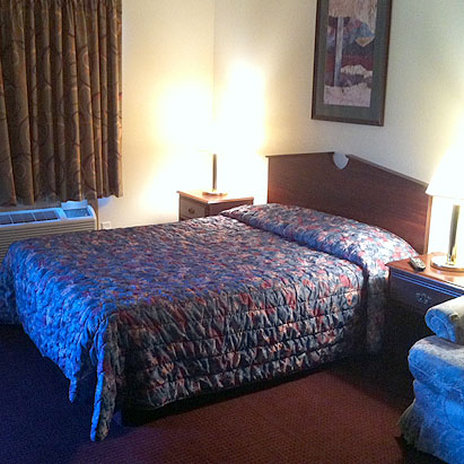 Columbus Junction Motel - Columbus Junction, IA