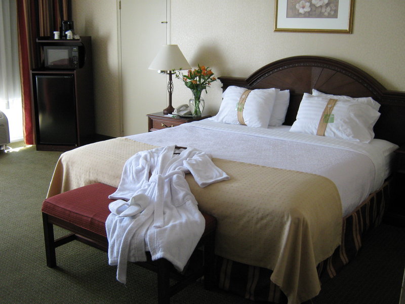 Holiday Inn Danbury-Bethel @ I-84 - Danbury, CT