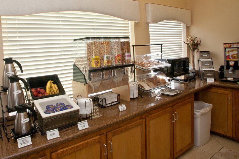 BEST WESTERN PLUS Edinburg Inn & Suites - Edinburg, TX