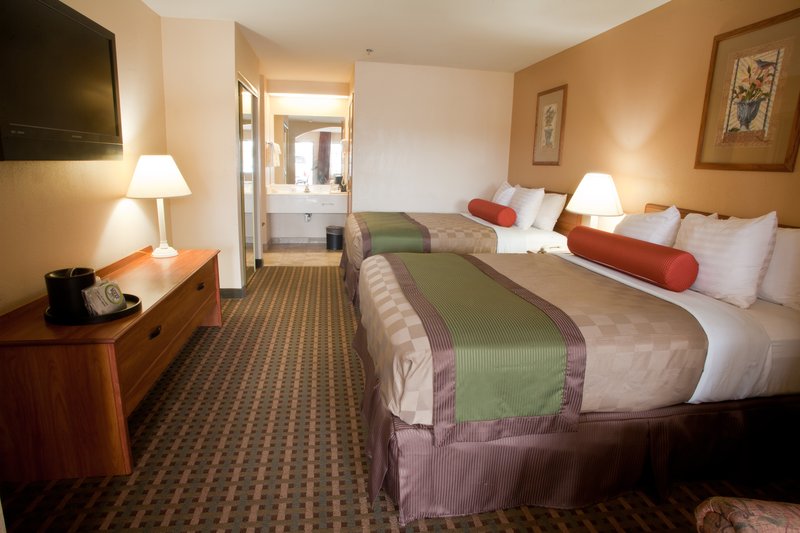 BEST WESTERN PLUS Edinburg Inn & Suites - Edinburg, TX