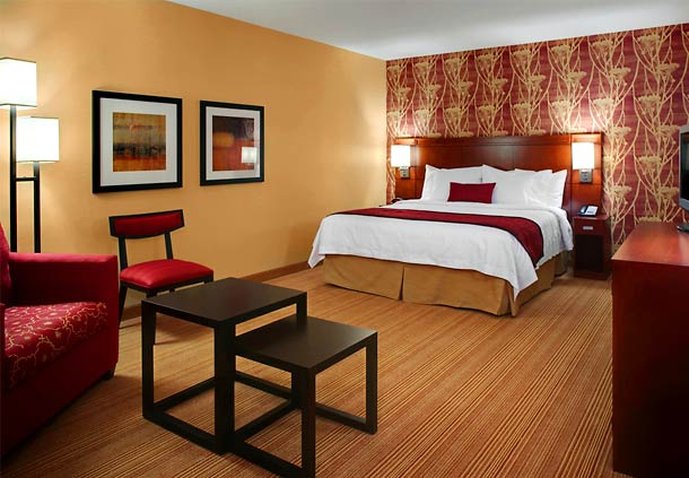 Courtyard By Marriott Greenville - Greenville, NC