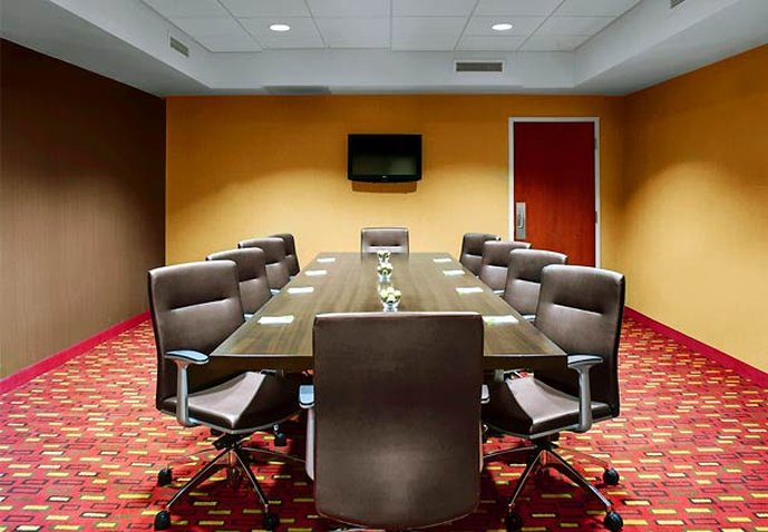 Courtyard By Marriott Greenville - Greenville, NC