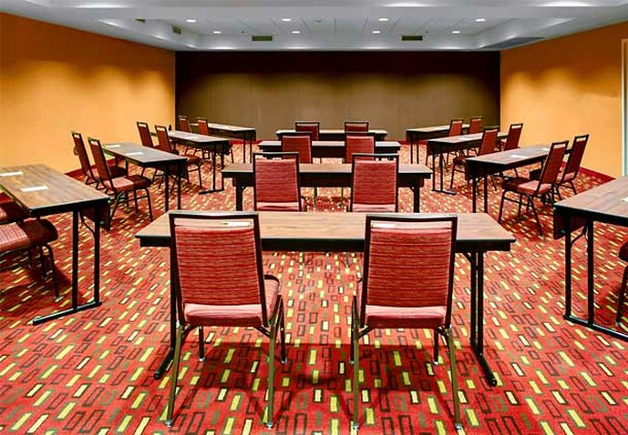Courtyard By Marriott Greenville - Greenville, NC