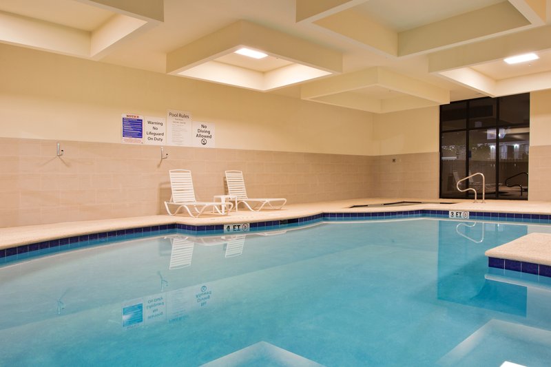 Holiday Inn Express & Suites WAYCROSS - Waycross, GA
