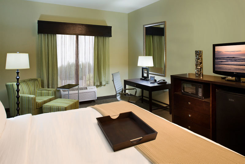 Holiday Inn Express & Suites WAYCROSS - Waycross, GA