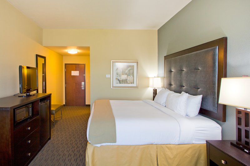 Holiday Inn Express & Suites WAYCROSS - Waycross, GA