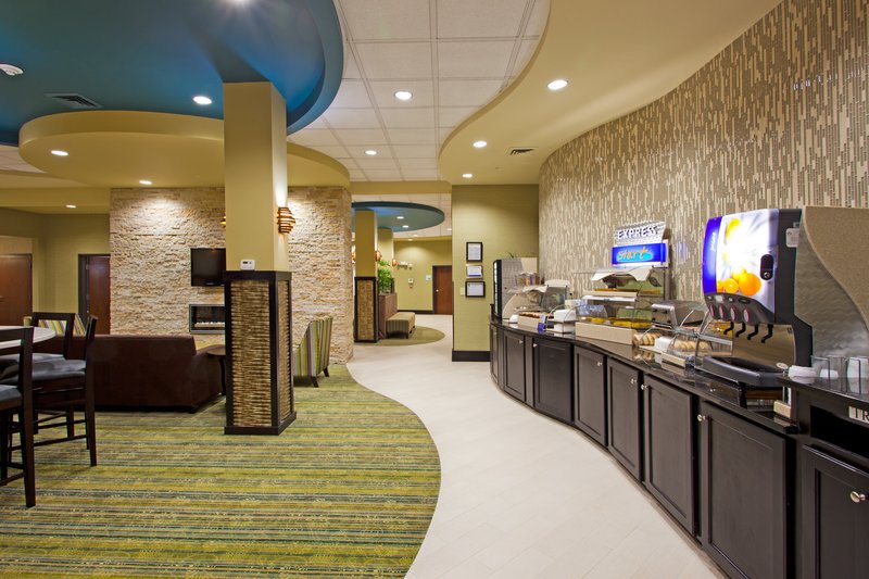 Holiday Inn Express & Suites WAYCROSS - Waycross, GA