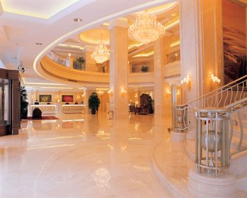 Central Intl Hotel - Lobby