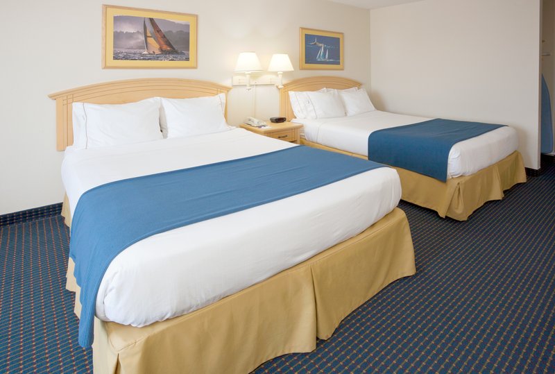 Holiday Inn Express & Suites SUPERIOR - Maple, WI