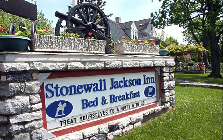 Stonewall Jackson Inn B & B - Harrisonburg, VA