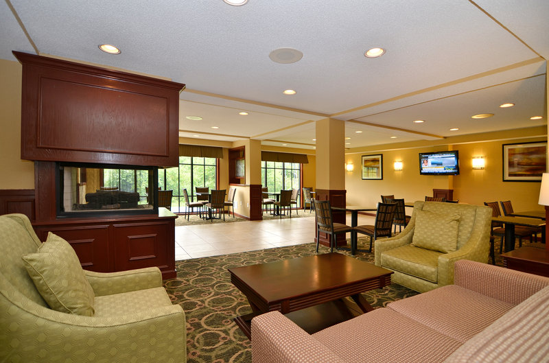Best Western Plus - Anderson, IN