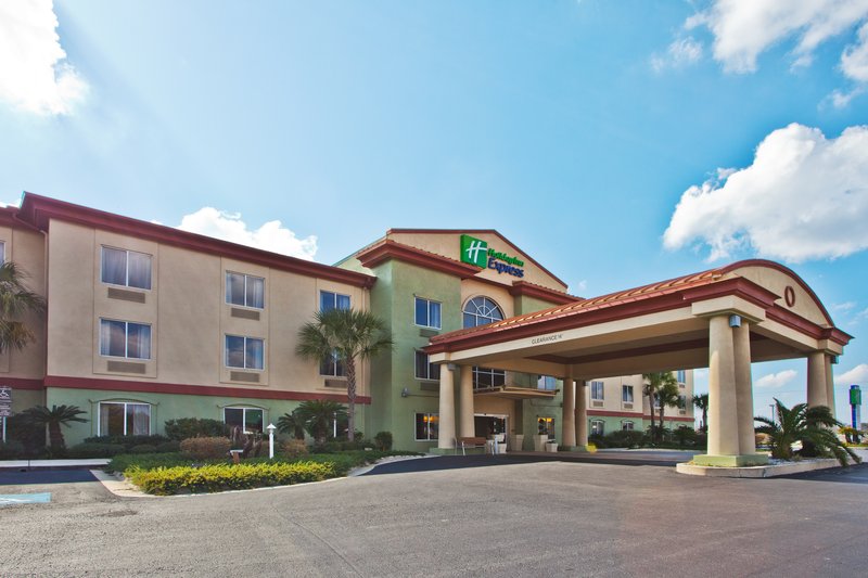 HOLIDAY INN EXPRESS-LIVE OAK - Live Oak, FL