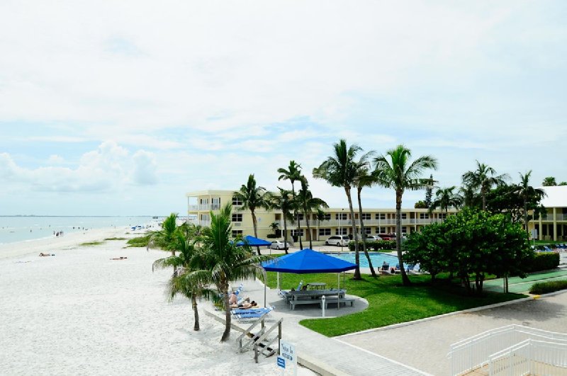 Neptune Inn Inc - Fort Myers Beach, FL