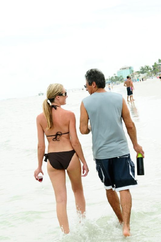 Neptune Inn Inc - Fort Myers Beach, FL