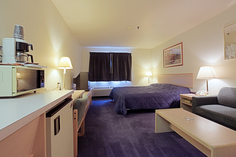Americas Best Value Inn - Battle Mountain, NV