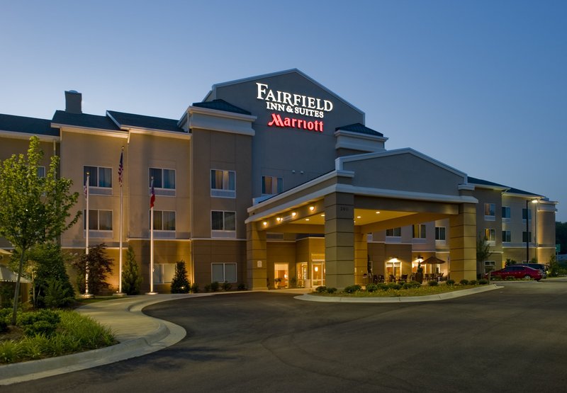Fairfield Inn & Suites - Columbus, MS