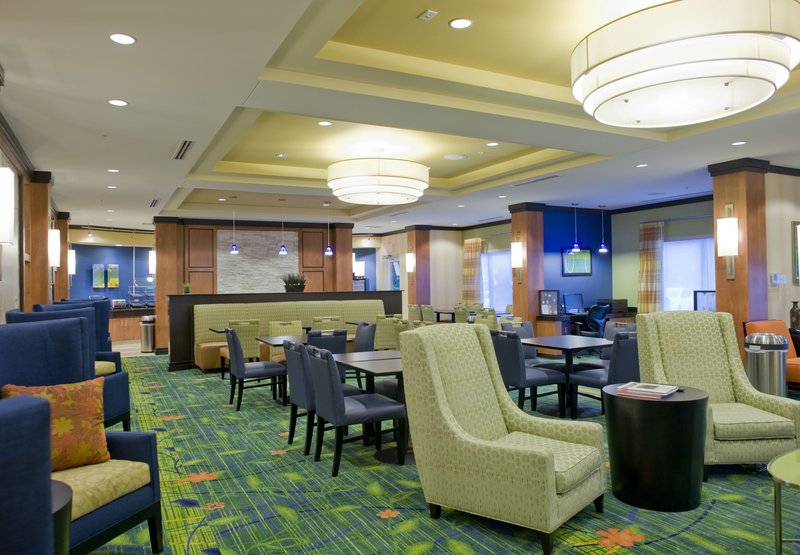 Fairfield Inn & Suites - Columbus, MS