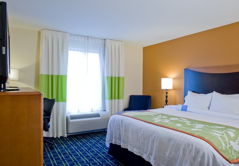 Fairfield Inn & Suites - Columbus, MS