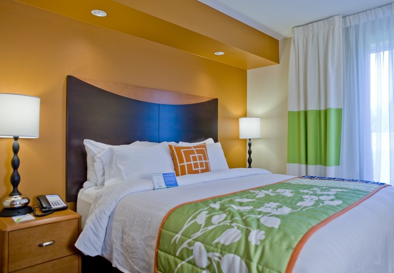 Fairfield Inn & Suites - Columbus, MS