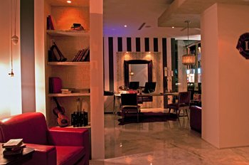 Be Playa - Lobby